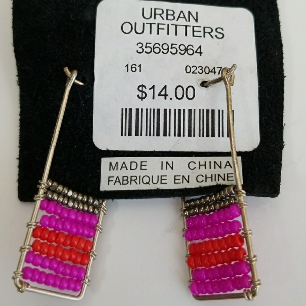 Urban Outfitters Bead Earrings - Picture 5 of 5